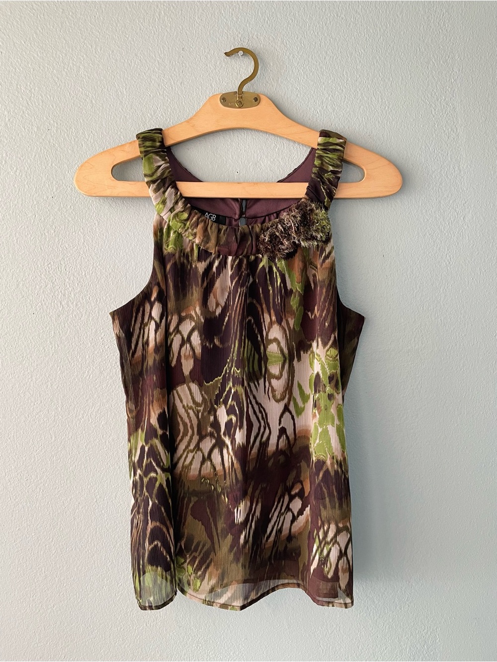 🌻5/$15🌻 AGB | Brown & Green Animal Print Tank Top Blouse